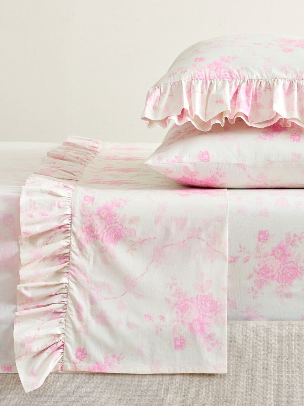 LoveShackFancy x Pottery Barn NWT Rose Ruffle Pillowcases Standard - Picture 2 of 9